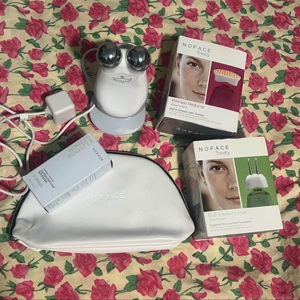 NuFace Trinity Device with Attachments in White and Silver